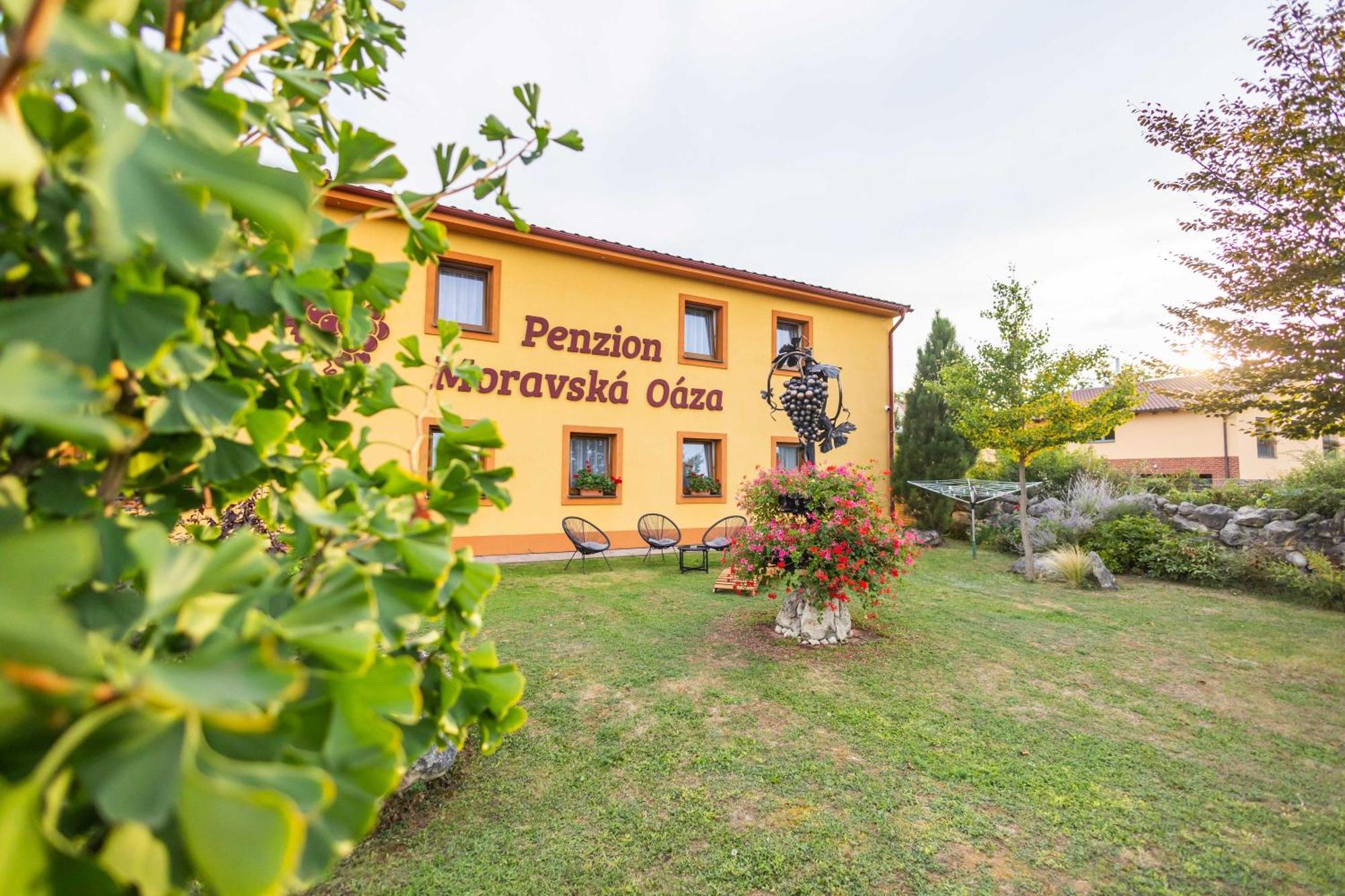 Penzion Moravska Oaza Valtice Kültér fotó