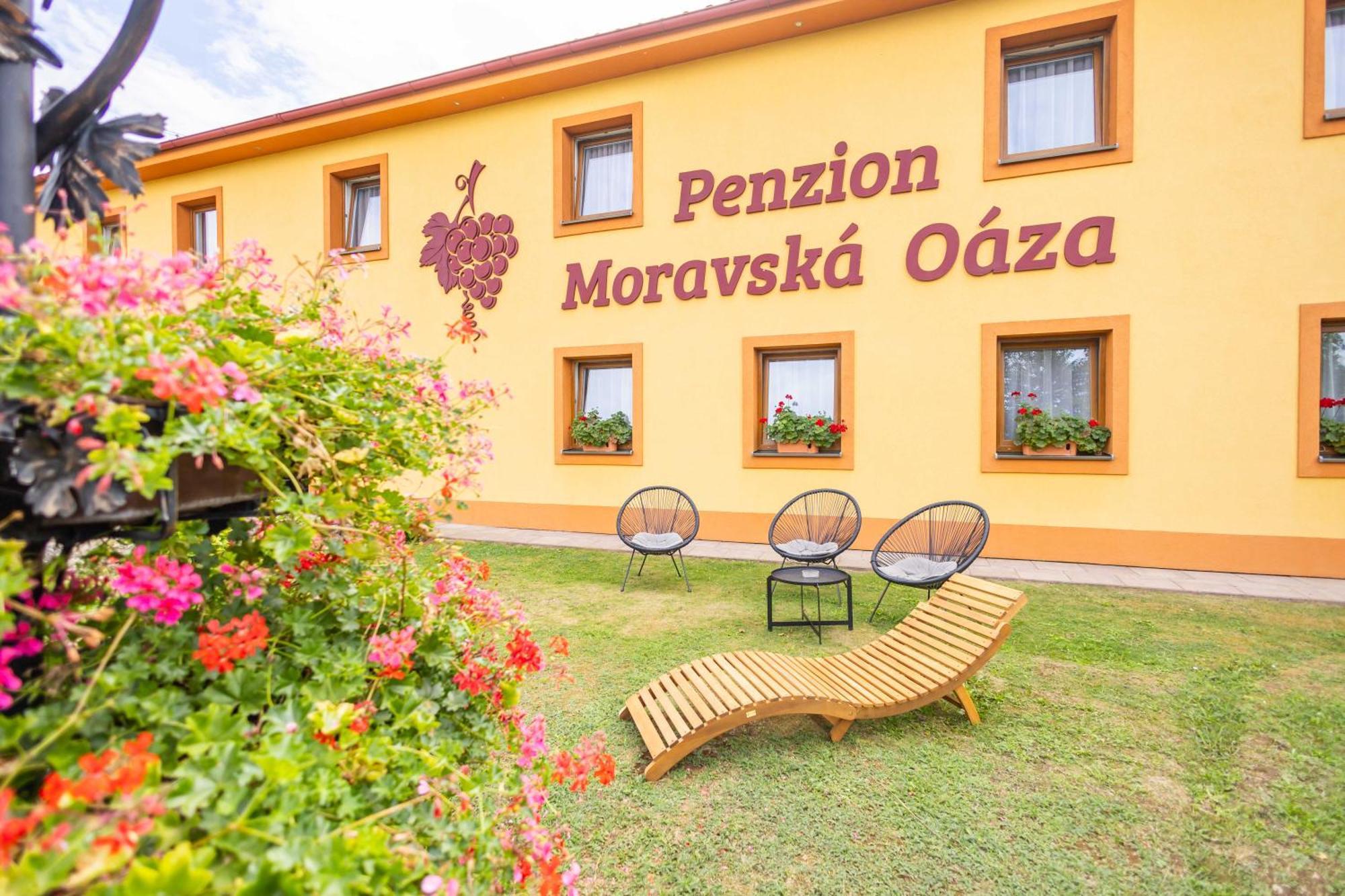 Penzion Moravska Oaza Valtice Kültér fotó